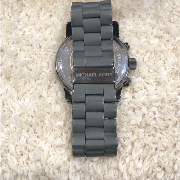 Men’s Michael Kors Watch - Picture 4 of 5